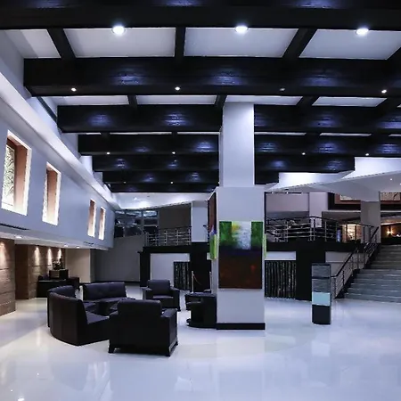 Tanza Oasis Hotel And Resort-3
